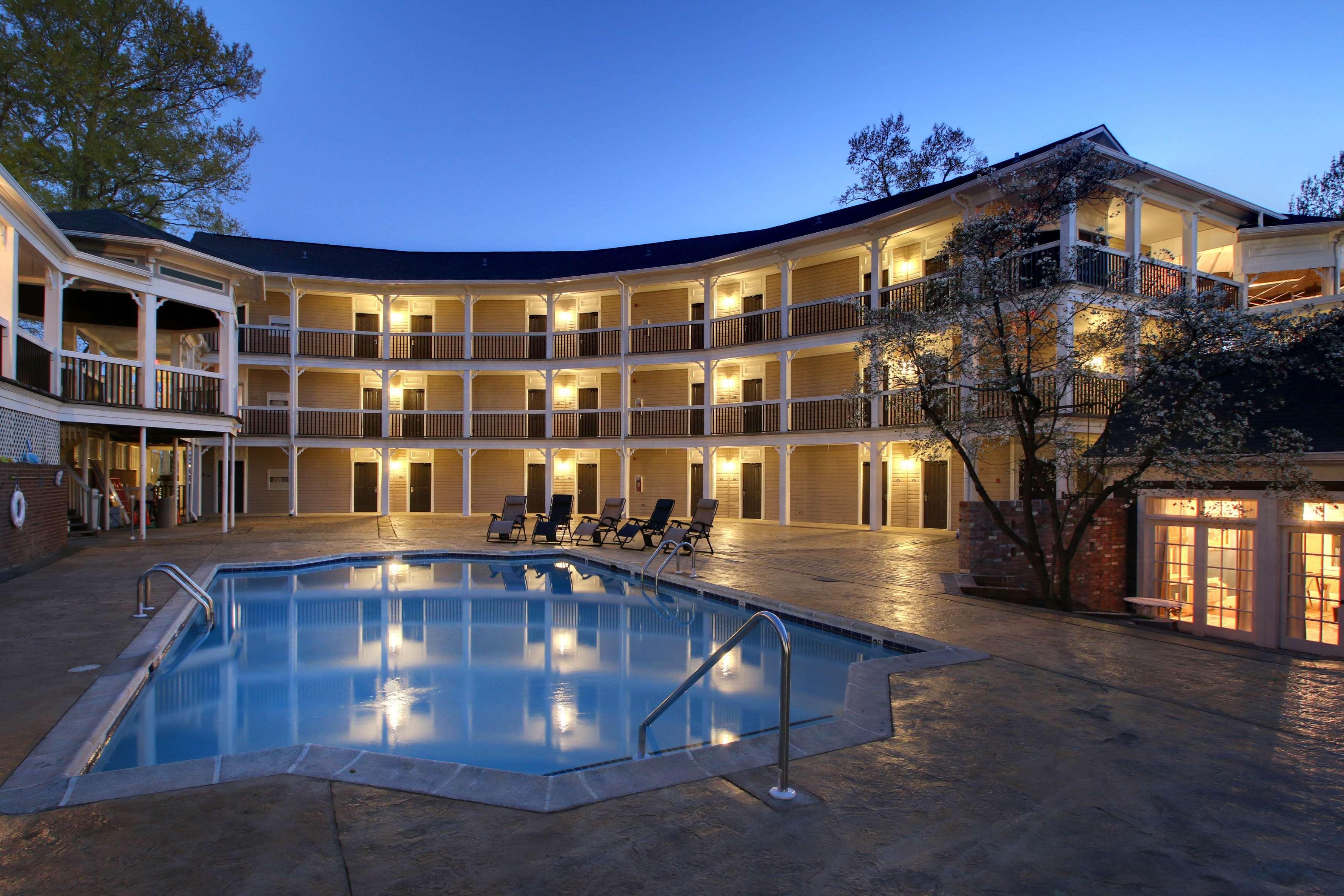 โฮเต็ล ฟิเนียล เบสต์เวสเทิร์น พรีเมียร์ คอลเลคชั่น Hotel แอนนิสตัน ภายนอก รูปภาพ